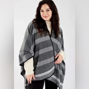 Just Cozy poncho scarf